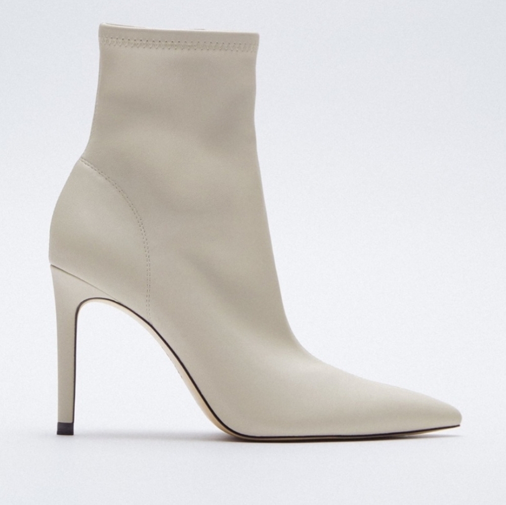 NEW!!! Zara Ivory Heeled Boots